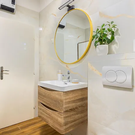 Vito アパート ポドゥゴラ